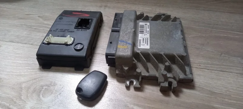 Комплект управления двигателем RENAULT SANDERO 2010 8200856659 ХЭТЧБЕК (5ДВ) K7M F 710