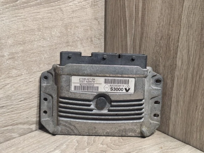 Блок управления двигателем RENAULT SCENIC 2002-2010 8200509552 2