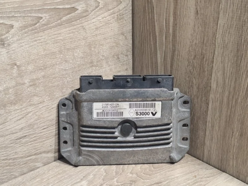 Блок управления двигателем RENAULT SCENIC 2002-2010 8200509552 2
