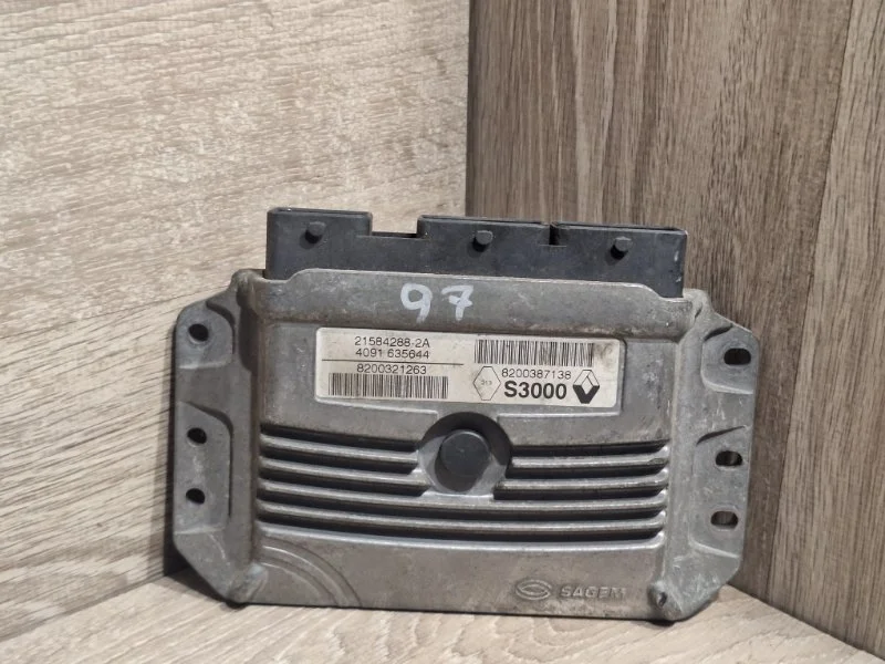 Блок управления двигателем RENAULT MEGANE 2002-2010 8200321263 2