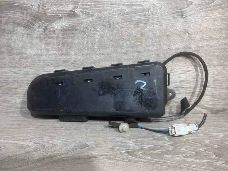 Подушка безопасности в сиденье RENAULT MEGANE 2002-2009 8200371819 2, передняя правая