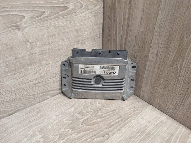 Блок управления двигателем RENAULT MEGANE 2002-2010 8200509552 2