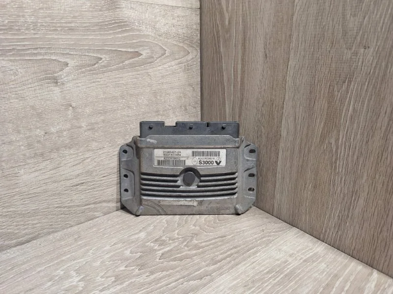 Блок управления двигателем RENAULT MEGANE 2002-2010 8200509552 2