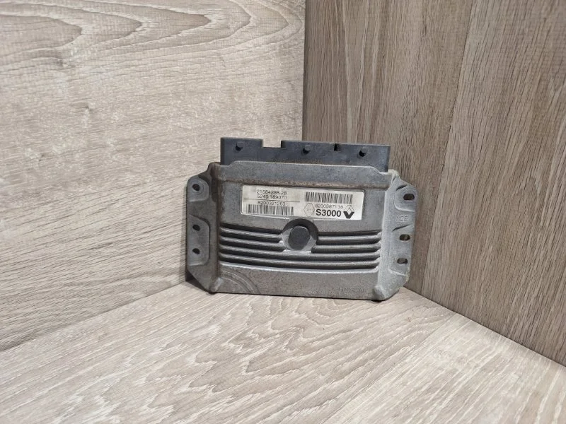 Блок управления двигателем RENAULT MEGANE 2002-2010 8200321263 2
