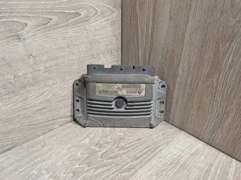 Блок управления двигателем RENAULT MEGANE 2002-2010 8200321263 2