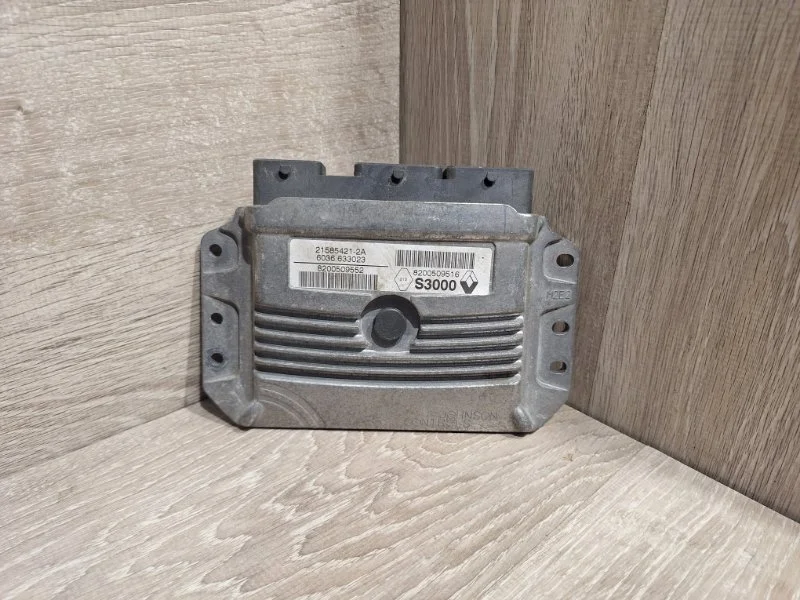 Блок управления двигателем RENAULT MEGANE 2002-2010 8200509552 2