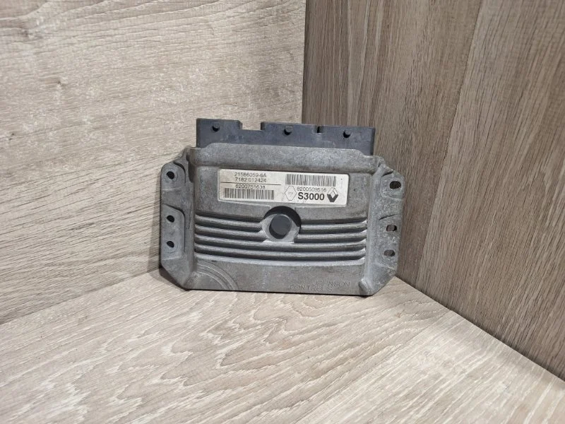 Блок управления двигателем RENAULT MEGANE 2002-2010 8200751638 2