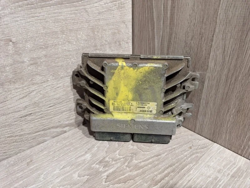 Блок управления двигателем RENAULT SYMBOL 1998-2008 8200392708 1