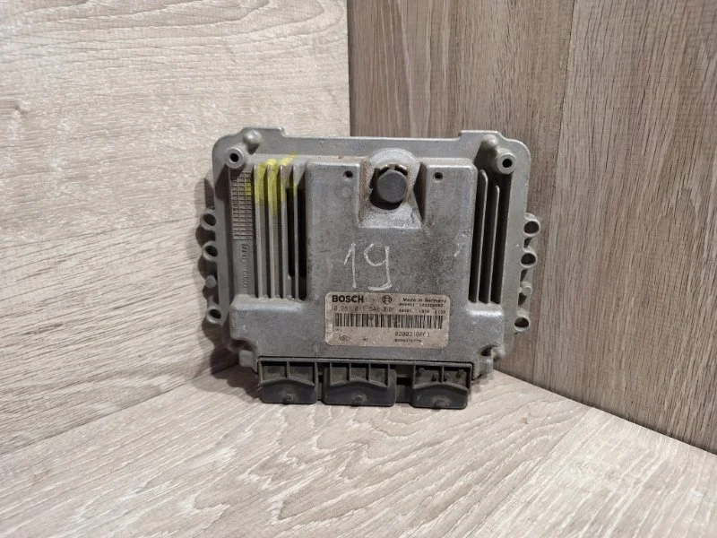 Блок управления двигателем RENAULT MEGANE 2002-2010 8200310863 2