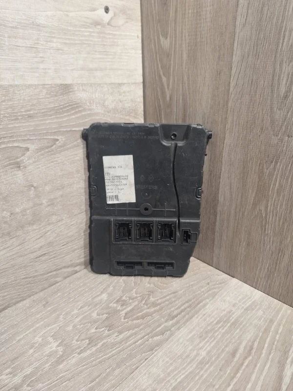 Блок комфорта RENAULT MEGANE 2002-2010 8200309690 2