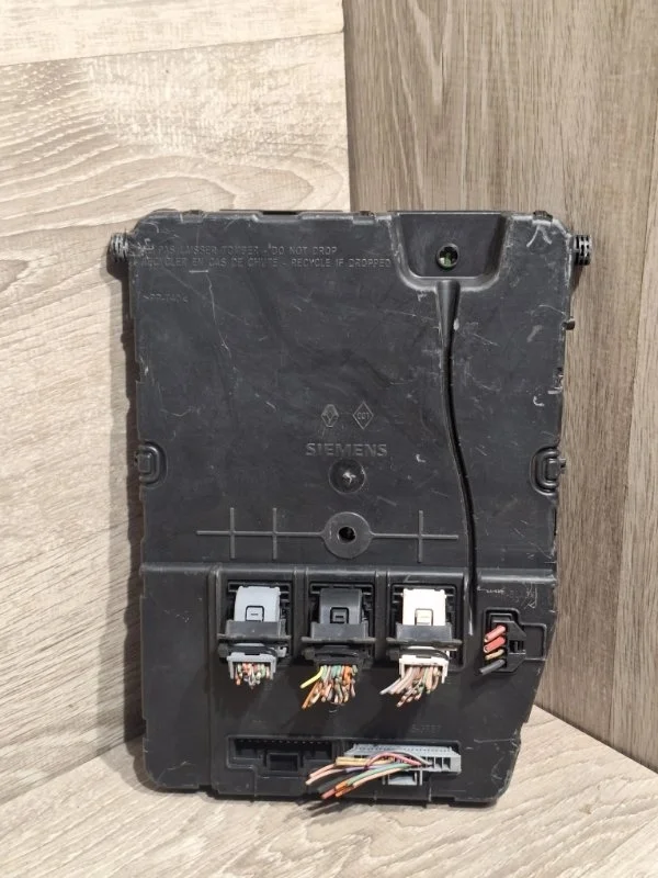 Блок комфорта RENAULT MEGANE 2002-2010 8200780028 2