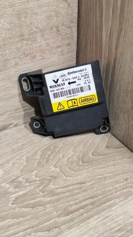 Блок управления SRS RENAULT DUSTER 2010-2015 8201163304 1