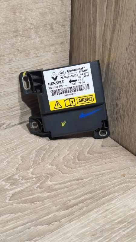 Блок управления SRS RENAULT SANDERO 2004-2014 8201002828 1