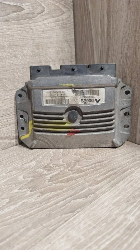 Блок управления двигателем RENAULT CLIO 2005-2014 8200461733 3