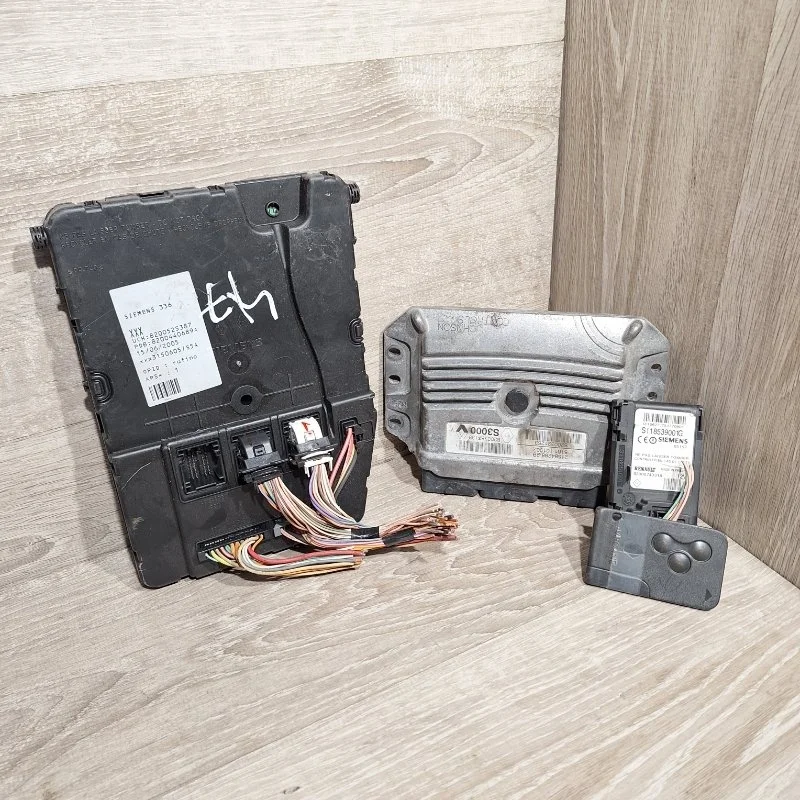 Комплект управления двигателем RENAULT MEGANE 2002-2008 8200387138 2