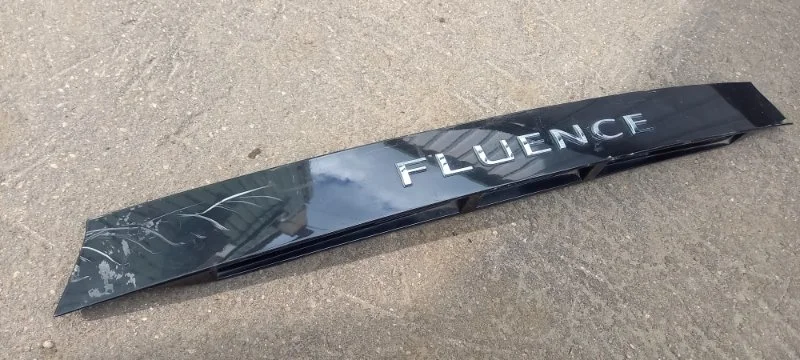 Накладка крышки багажника RENAULT FLUENCE 2010 848100022R