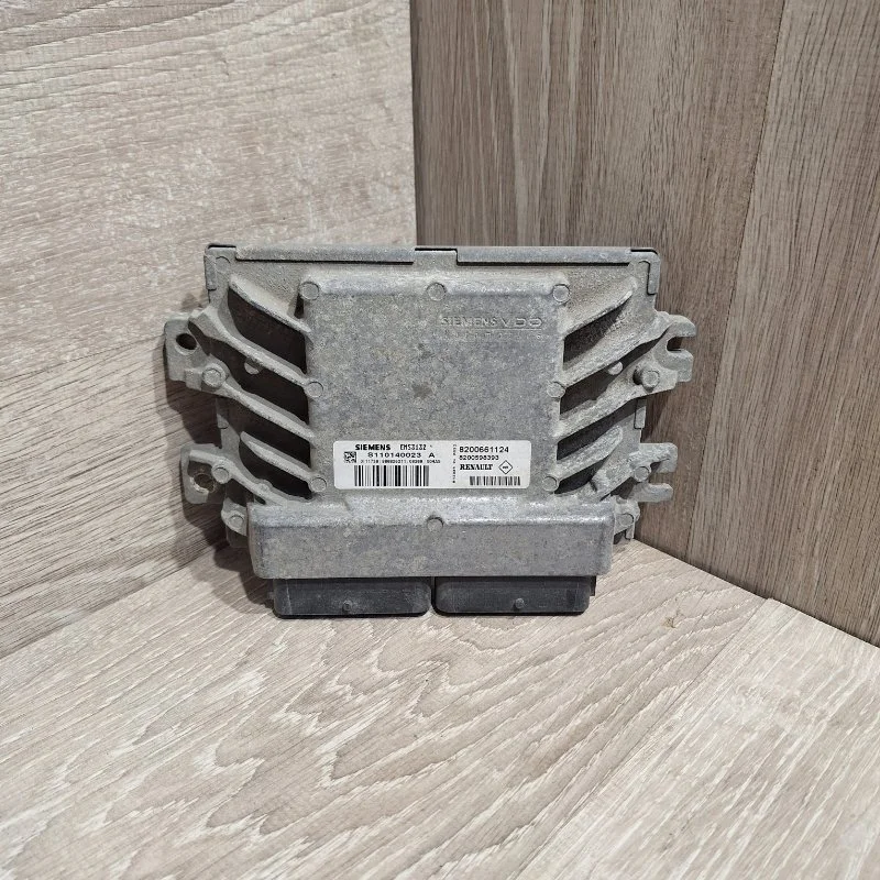 Блок управления двигателем RENAULT LOGAN 2004-2014 8200661124 1