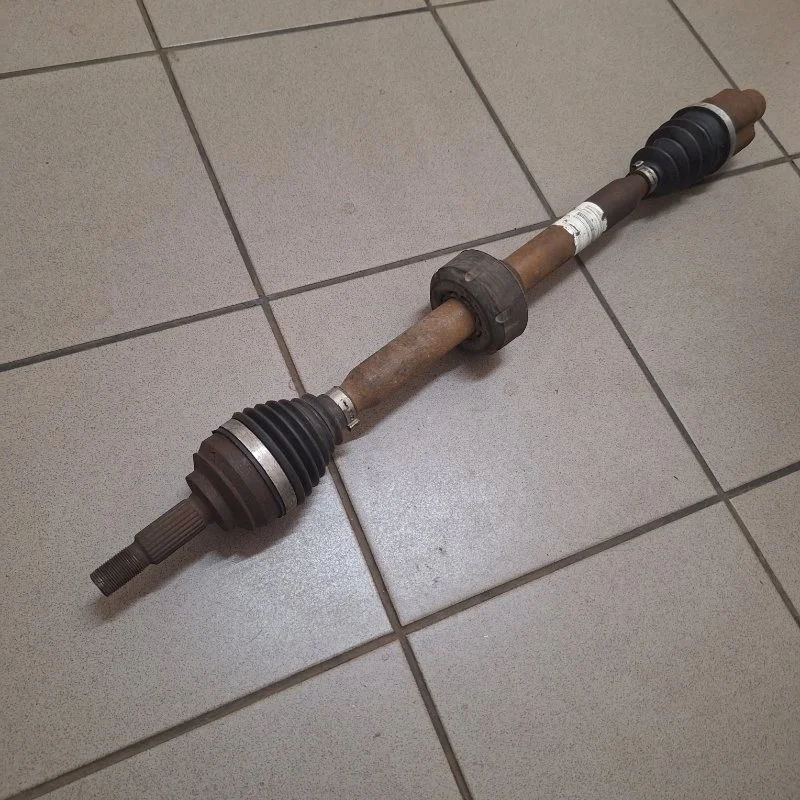 Привод RENAULT LOGAN 2013-2018 391007857R 2 K7M, передний правый