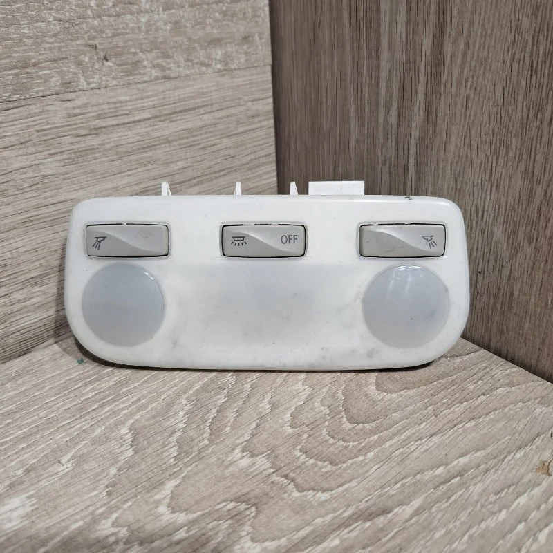 Плафон подсветки салона RENAULT MEGANE 2008-2016 264300008R 3