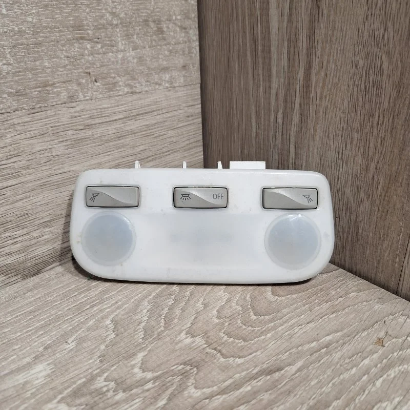 Плафон подсветки салона RENAULT MEGANE 2008-2016 264300008R 3