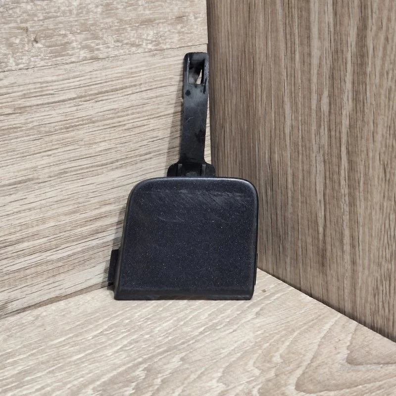 Заглушка буксировочного крюка RENAULT FLUENCE 2009-2017 511650010R, задняя