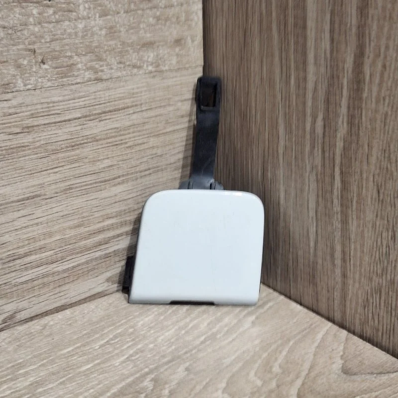 Заглушка буксировочного крюка RENAULT FLUENCE 2009-2017 511650010R, задняя