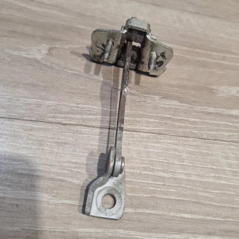 Ограничитель двери RENAULT LOGAN 2013-2018 804302559R 2