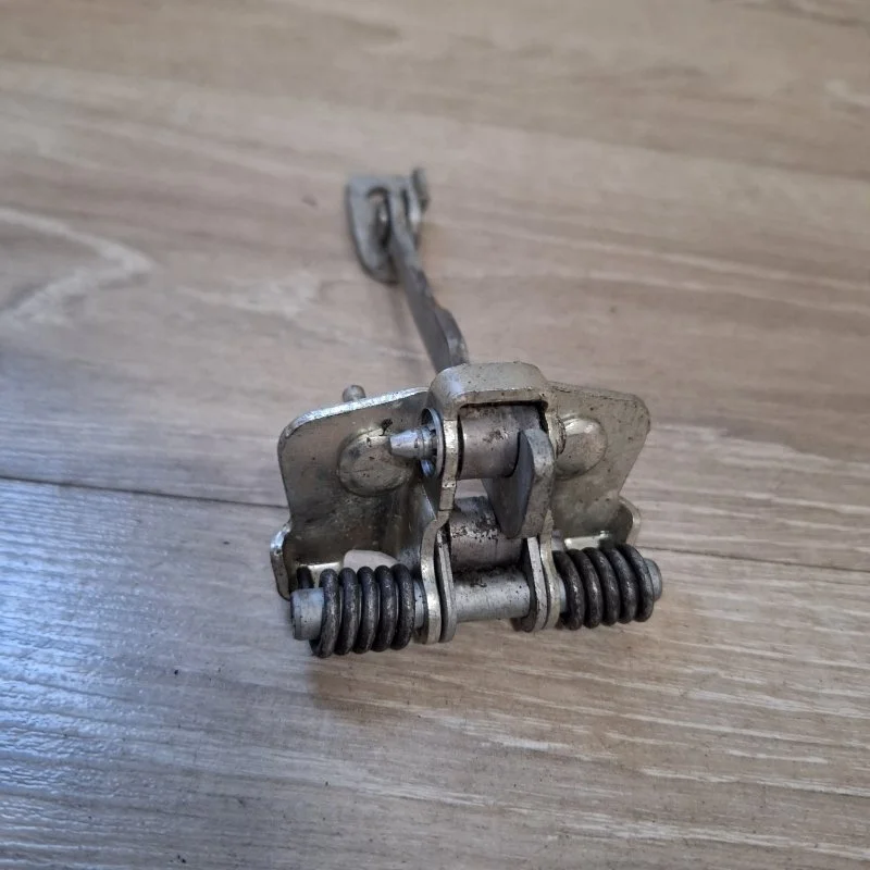 Ограничитель двери RENAULT LOGAN 2013-2018 804302559R 2