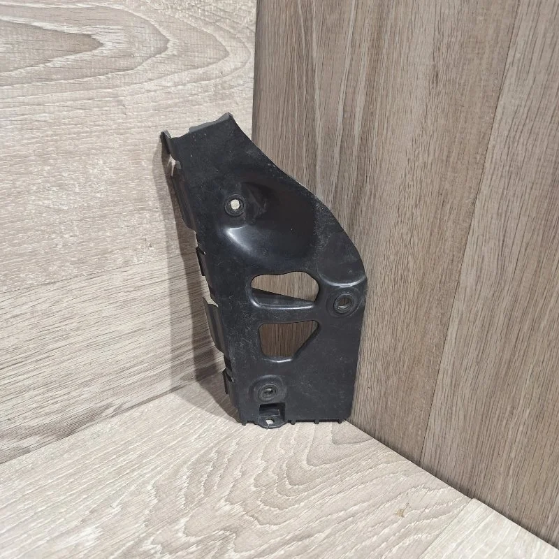 Кронштейн бампера RENAULT SANDERO 2009-2017 8200735448 1, задний левый