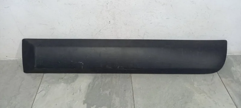 Молдинг двери RENAULT SANDERO 2008-2014 8200735133 1, задний левый