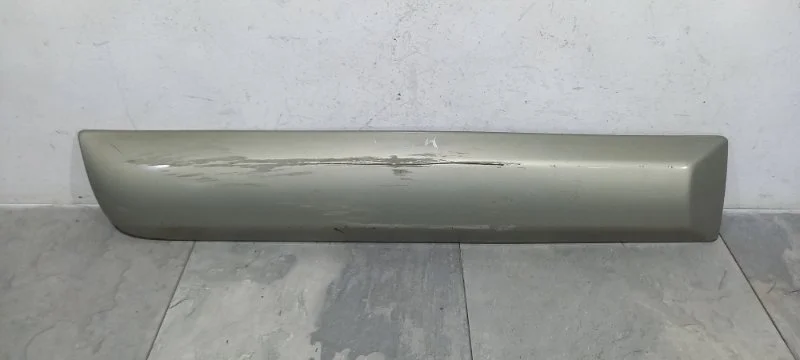 Молдинг двери RENAULT SANDERO 2008-2014 8200735135 1, задний правый