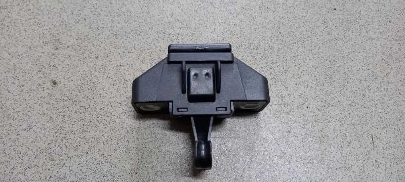 Замок багажника RENAULT LOGAN 2004-2014 7700791731, задний