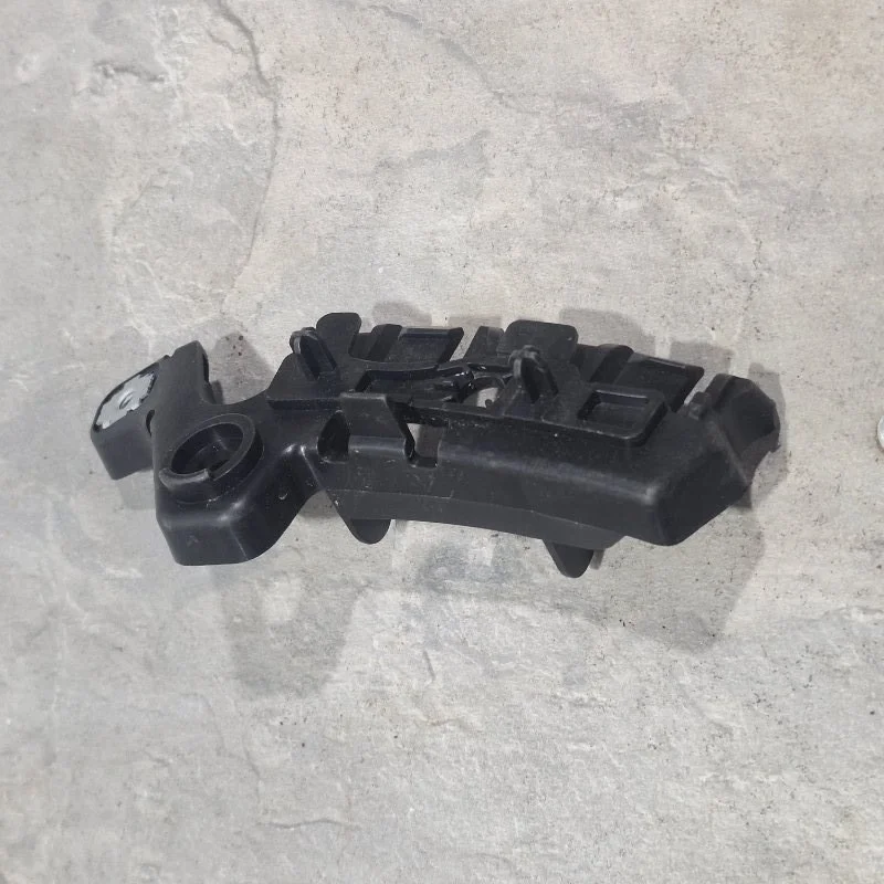 Кронштейн бампера RENAULT MEGANE 2009-2015 620500001R 3, передний левый