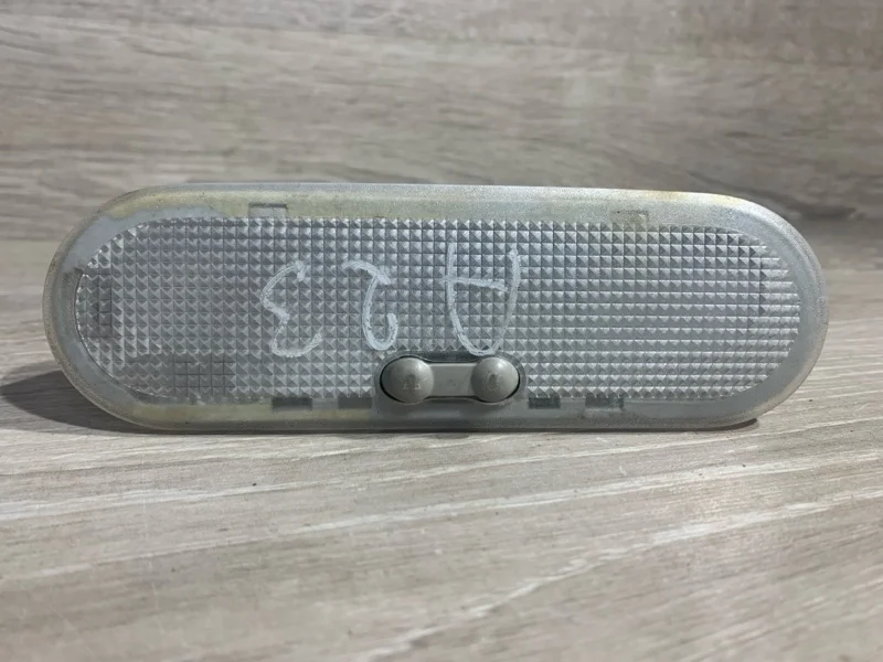 Плафон подсветки салона RENAULT SANDERO 2004-2022 8200074362 ХЭТЧБЕК (5ДВ)