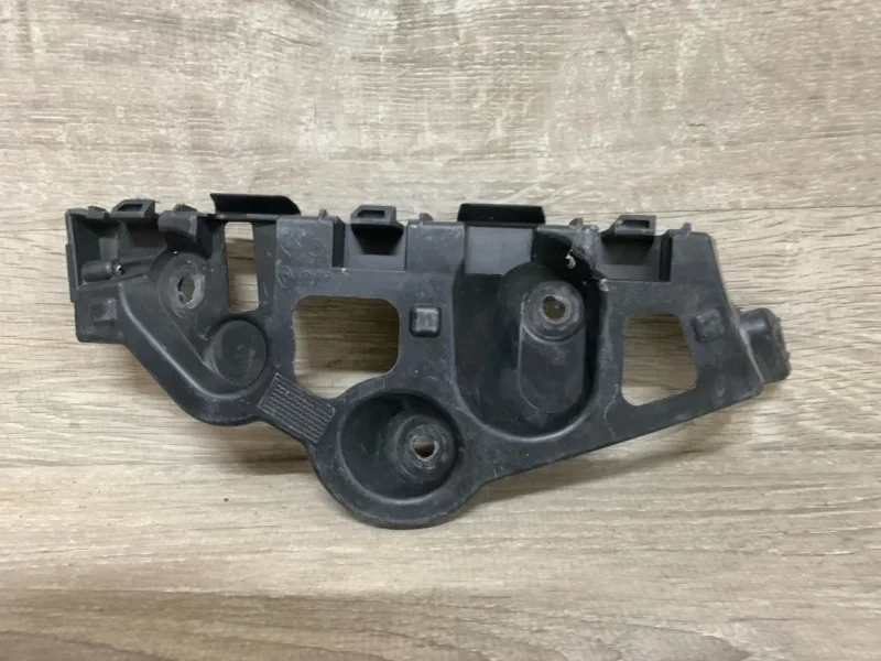 Кронштейн бампера RENAULT SANDERO 2013-2018 850459391R 2, задний левый