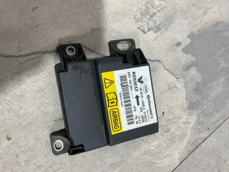 Блок управления SRS RENAULT DUSTER 2002-2020 8201163304 1