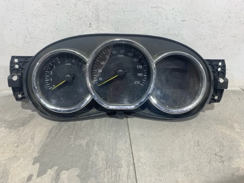 Панель приборов RENAULT LOGAN 2014-2018 248102001R 2