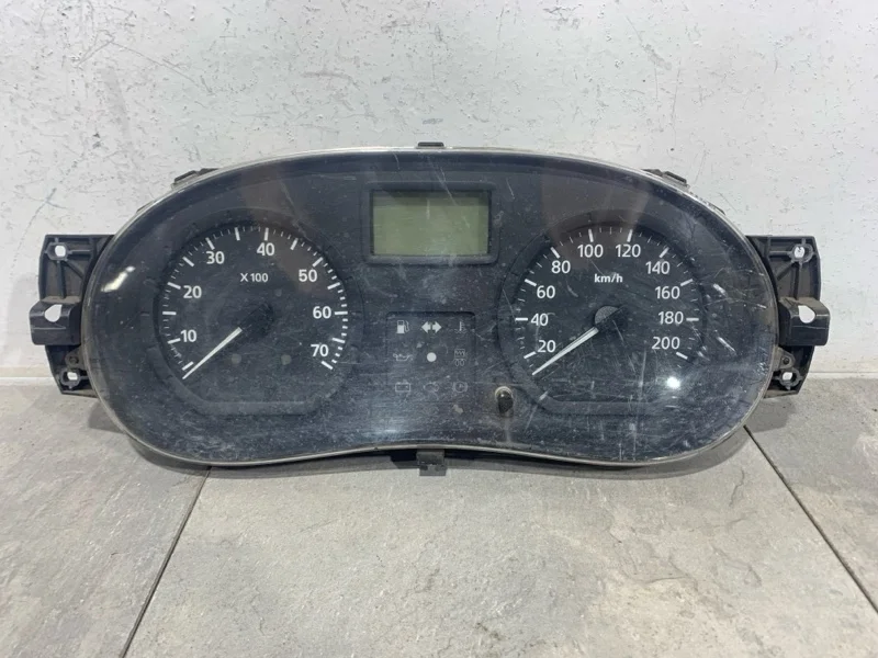 Панель приборов RENAULT LOGAN 2004-2015 8200377202 1