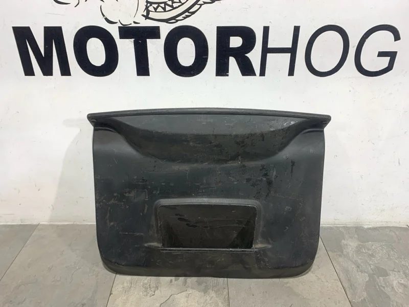 Обшивка двери багажника RENAULT DUSTER 2010-2020 909000175R 1