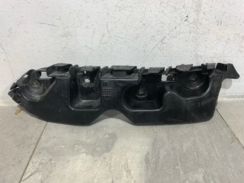 Кронштейн бампера RENAULT DUSTER 2010-2020 622229960R 1, передний правый