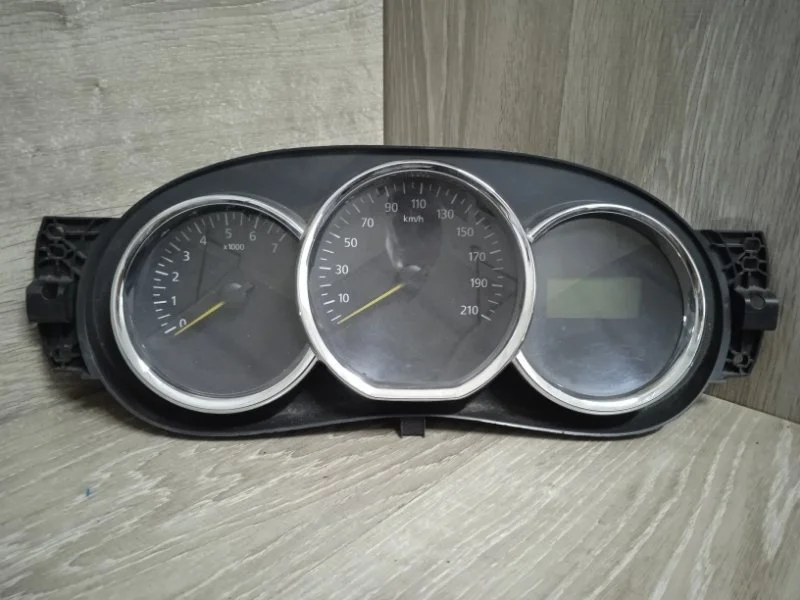 Панель приборов RENAULT LOGAN 2013-2018 248101941R 2