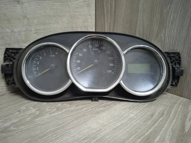 Панель приборов RENAULT LOGAN 2013-2018 248101941R 2