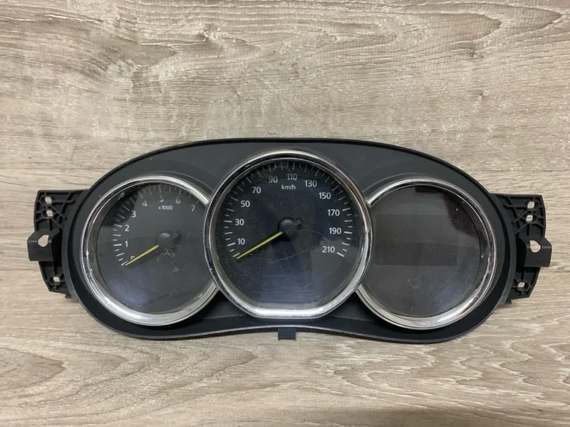 Панель приборов RENAULT SANDERO 2014 248102495R ХЭТЧБЕК (5ДВ) K7M