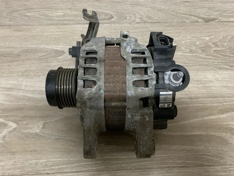 Генератор KIA CERATO 2014 373002B710 СЕДАН G4FG