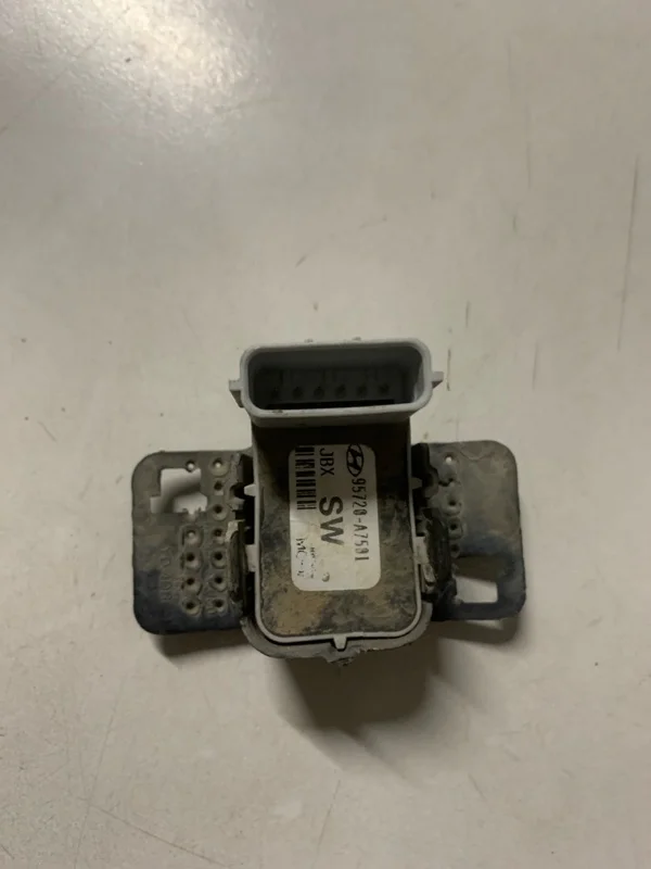 Датчик парковки KIA CERATO 2014 95720A7501 СЕДАН G4FG