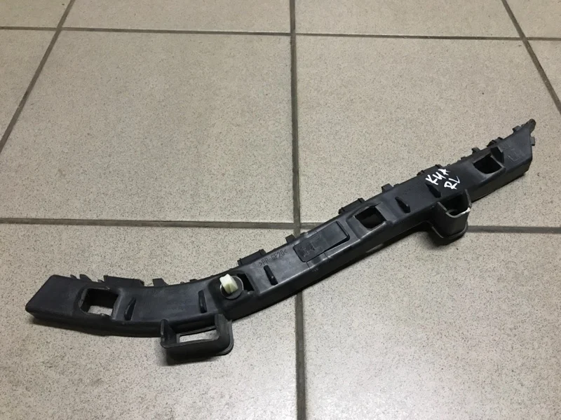 Кронштейн бампера KIA CERATO 2014 86613A7000 СЕДАН G4FG, задний левый