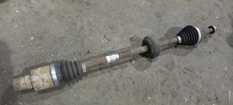 Привод RENAULT SANDERO 2012 8201045819 ХЭТЧБЕК (5ДВ) K7J A710, передний правый