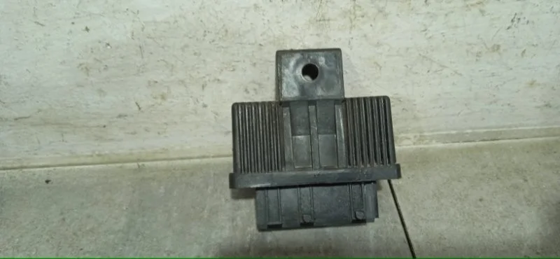 Реле топливного насоса PEUGEOT PARTNER 240107 B9 TU5 NFR