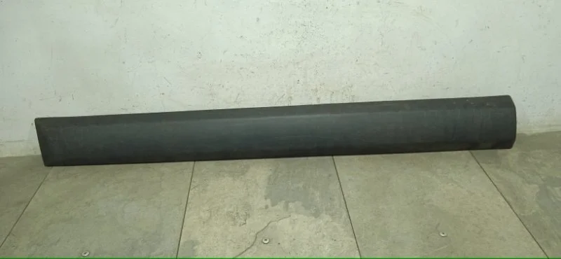 Молдинг двери RENAULT SANDERO 2009-2014 8200735137 1, передний левый