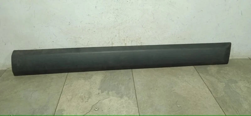 Молдинг двери RENAULT SANDERO 2009-2014 8200735139 1, передний правый